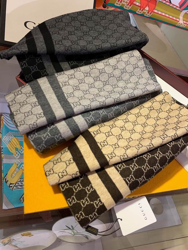 Gucci scarf 30X180cm E25